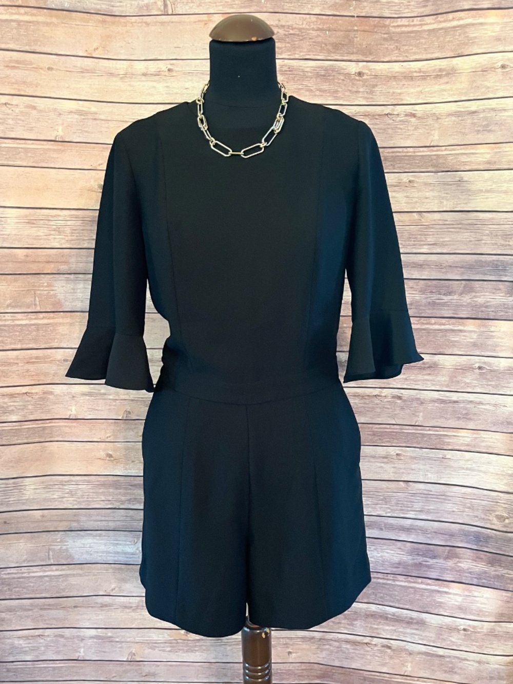 Banana Republic Flounce-Sleeve Romper Size 2 Black